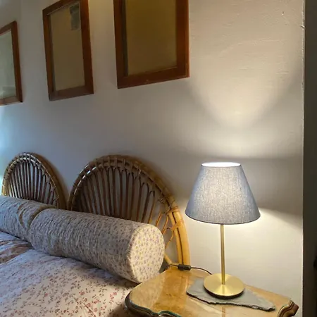 Campora House Guest house *